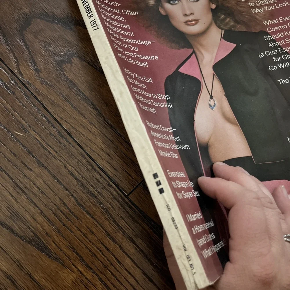 N/A cosmopolitan vintage